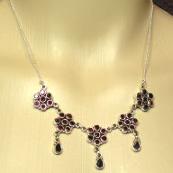 HANDCRAFTED FLORAL DESIGN GARNET NECKLACE WITH 3 DROPS